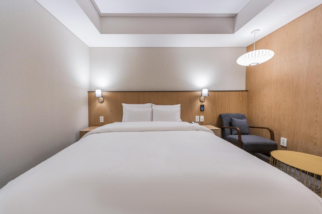Gwangju Hound Hotel Gwangju Metropolitan City Exterior photo