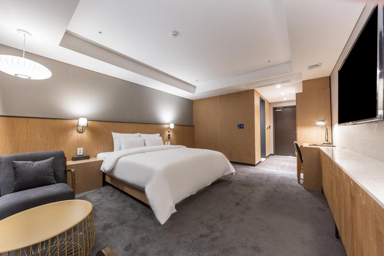 Gwangju Hound Hotel Gwangju Metropolitan City Exterior photo