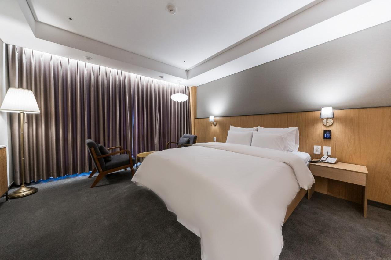 Gwangju Hound Hotel Gwangju Metropolitan City Exterior photo