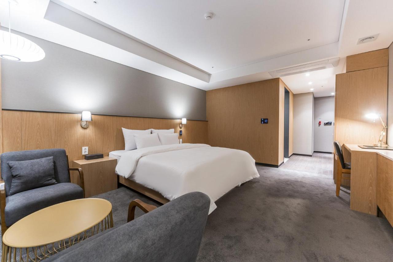 Gwangju Hound Hotel Gwangju Metropolitan City Exterior photo